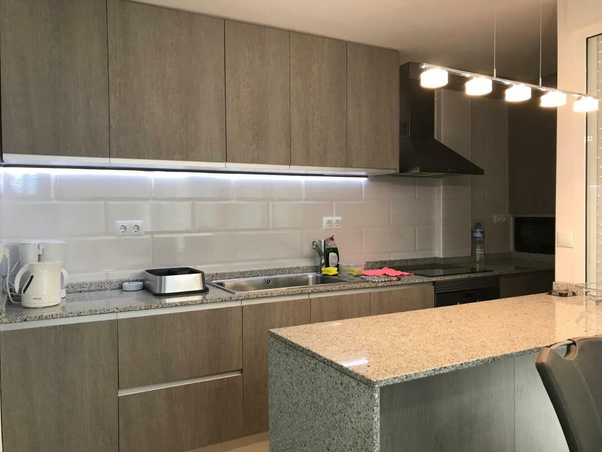 First Line Apartament *
