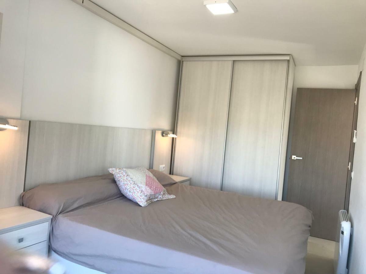 First Line Apartament *